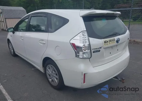 2013 Toyota Prius V Two z USA, uszkodzony, nr VIN JTDZN3EU7D3190681